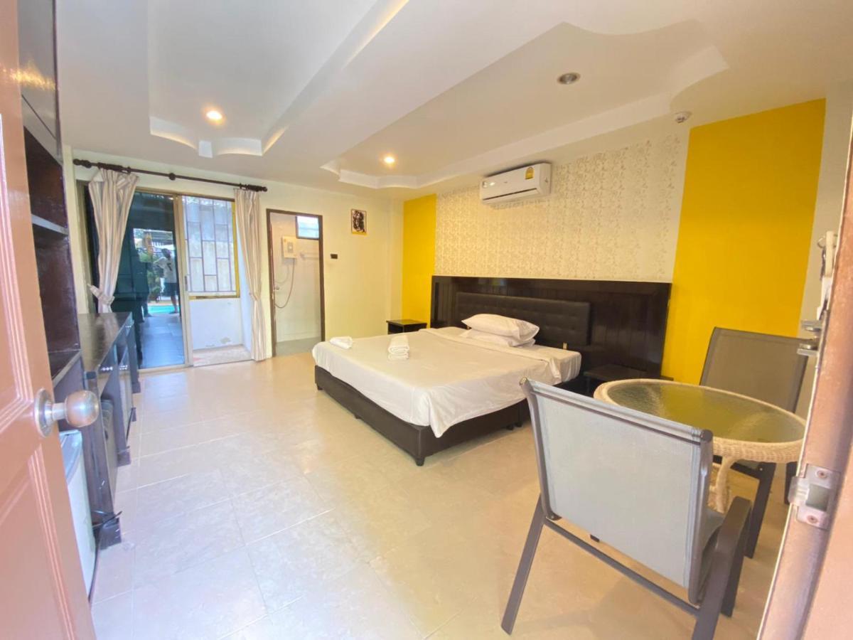 Hill Side Hotel 3*