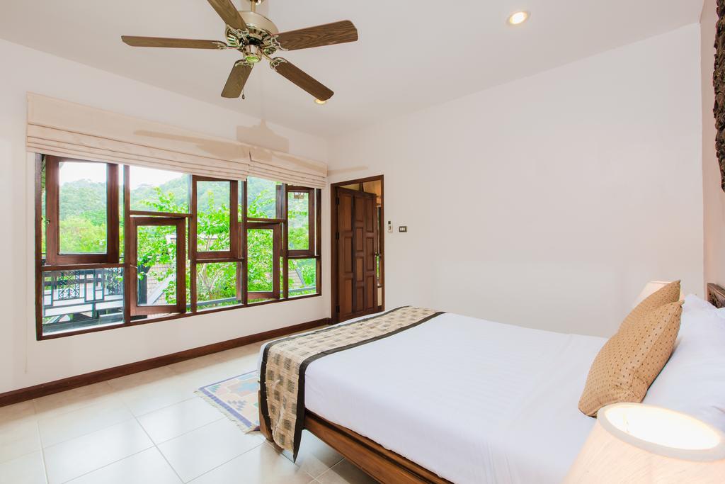 Star Path Villa Patong