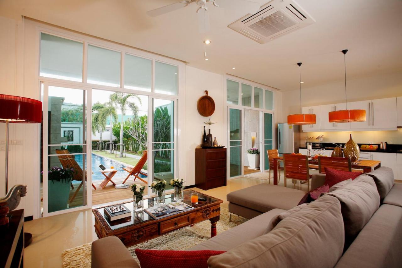 Four Bedroom Oxygen *