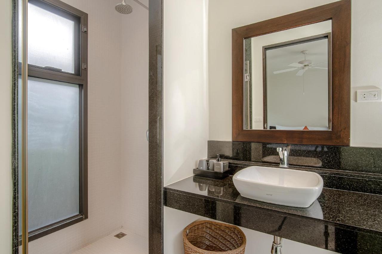 Three Bedroom Onyx Villa