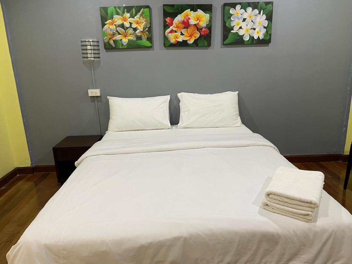 Hotel Nawaporn Place Phuket