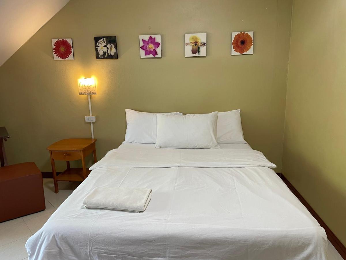 Nawaporn Place Phuket