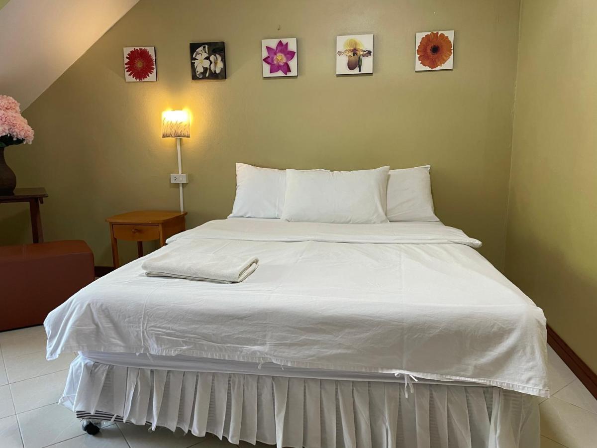 Nawaporn Place Phuket