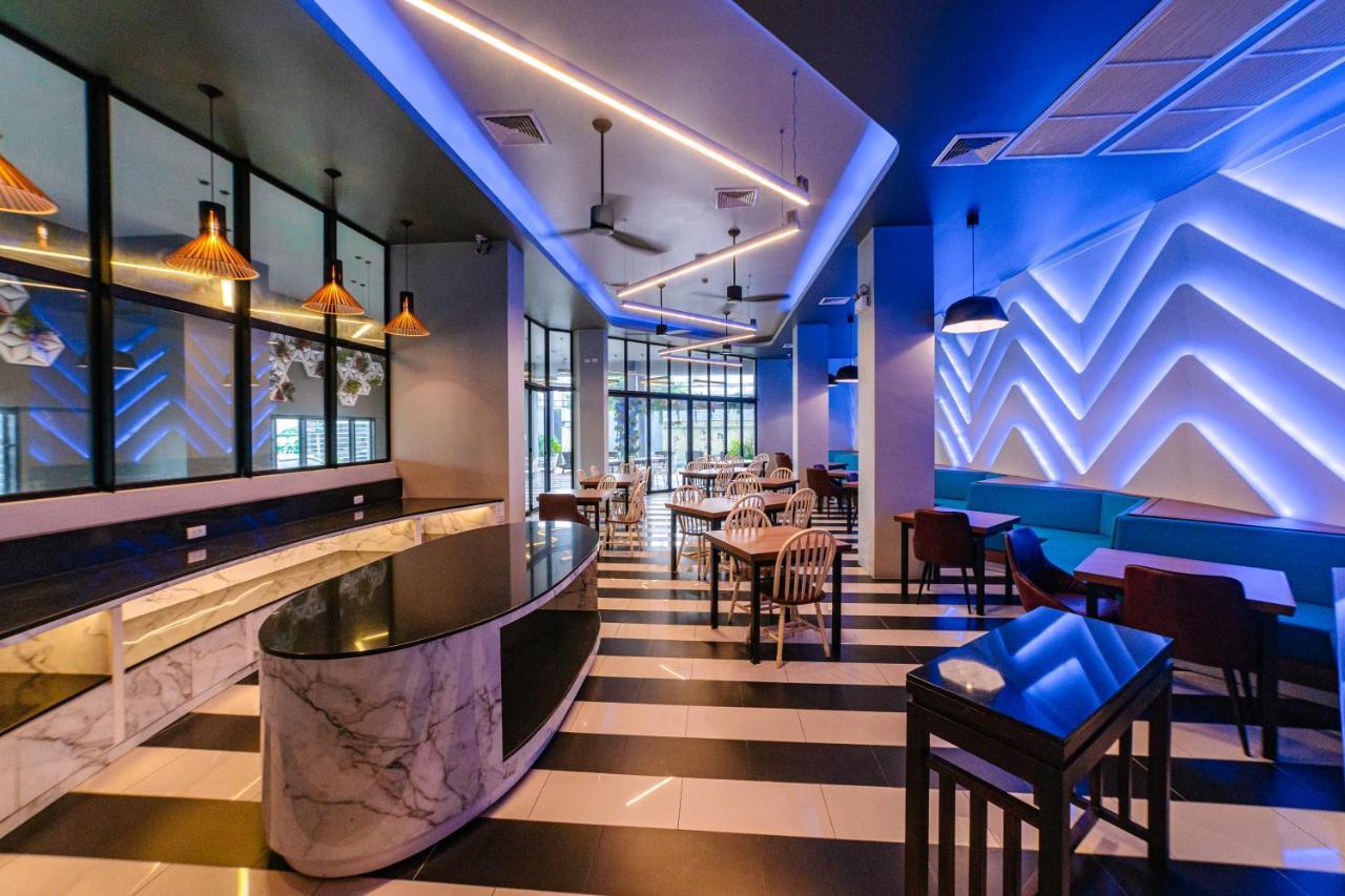 Hotel Ratana Sakdidet, Town Phuket