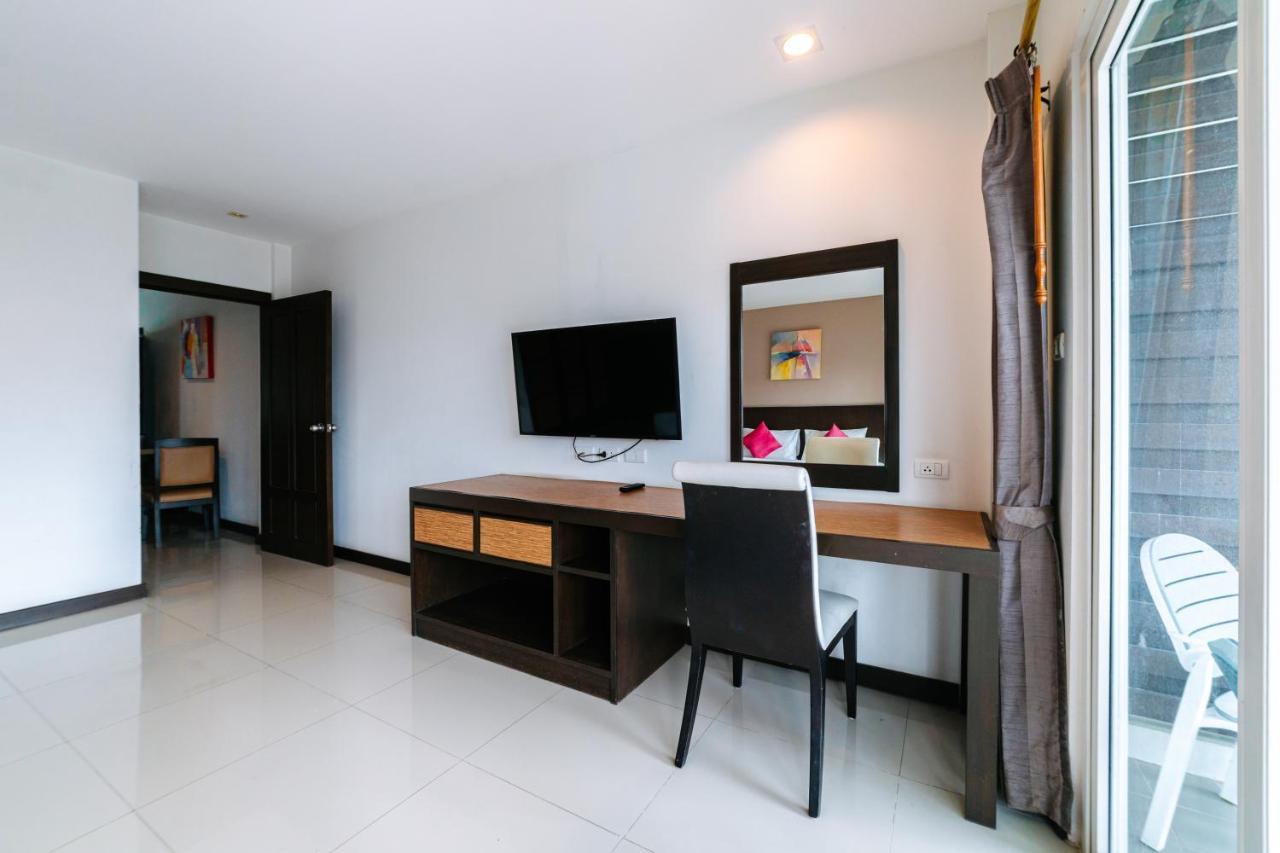 Ratana Sakdidet, Town 3* Phuket
