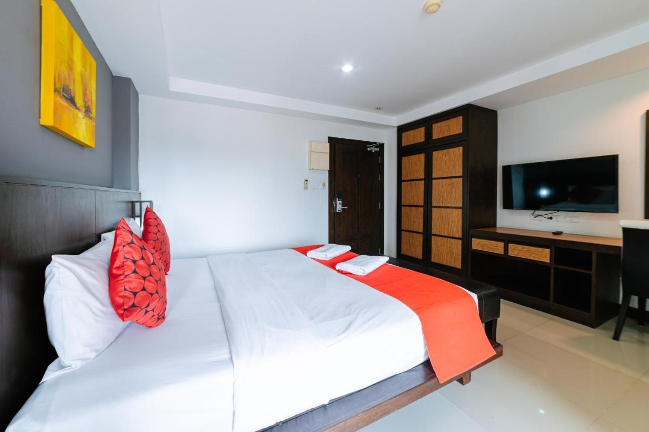 Ratana Sakdidet, Town Hotel 3*