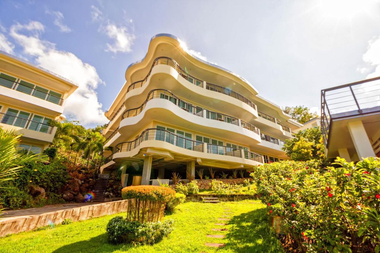 Hill Side Karon Kata Hotel