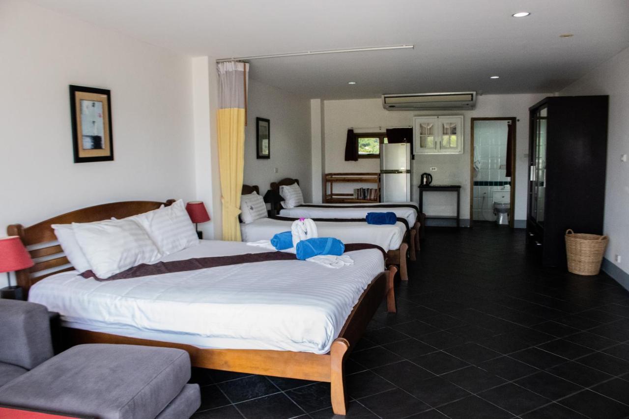 Deng's 3* Kamala Beach