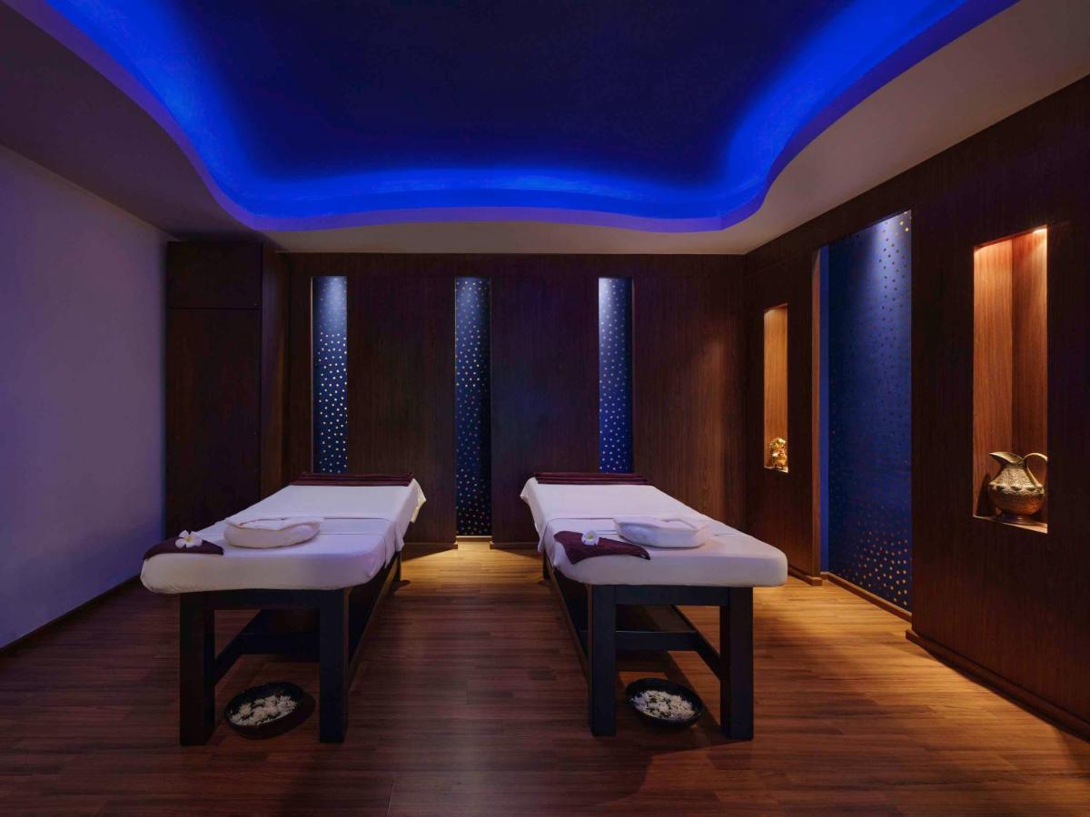 Novotel Phuket Vintage Park Hotel 4*