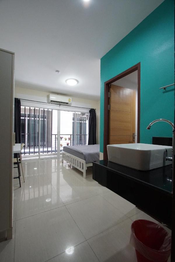Bedbox Hostel Patong