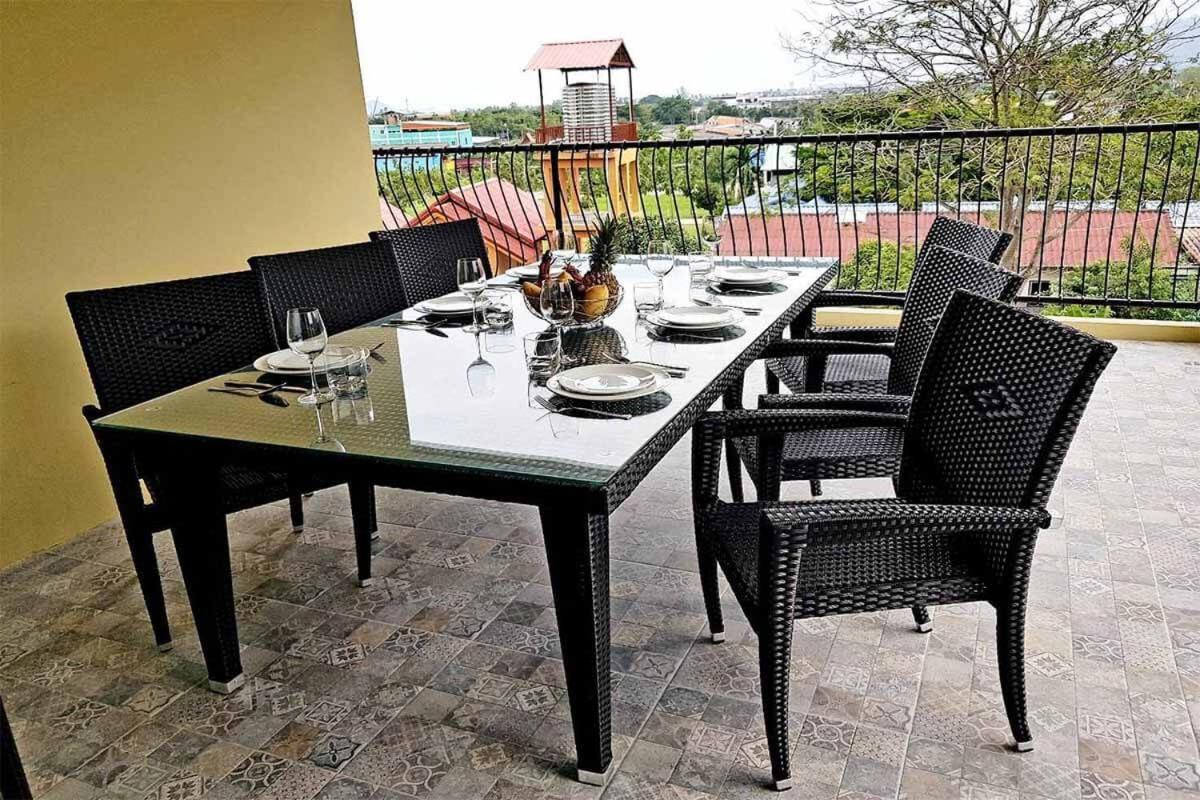 Vanilla Boutique 3 Bedroom Luxury Apartment Ban Suan (Phuket)