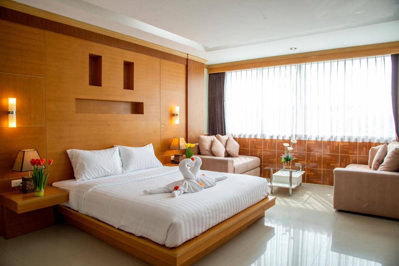 Eyes Hotel Patong