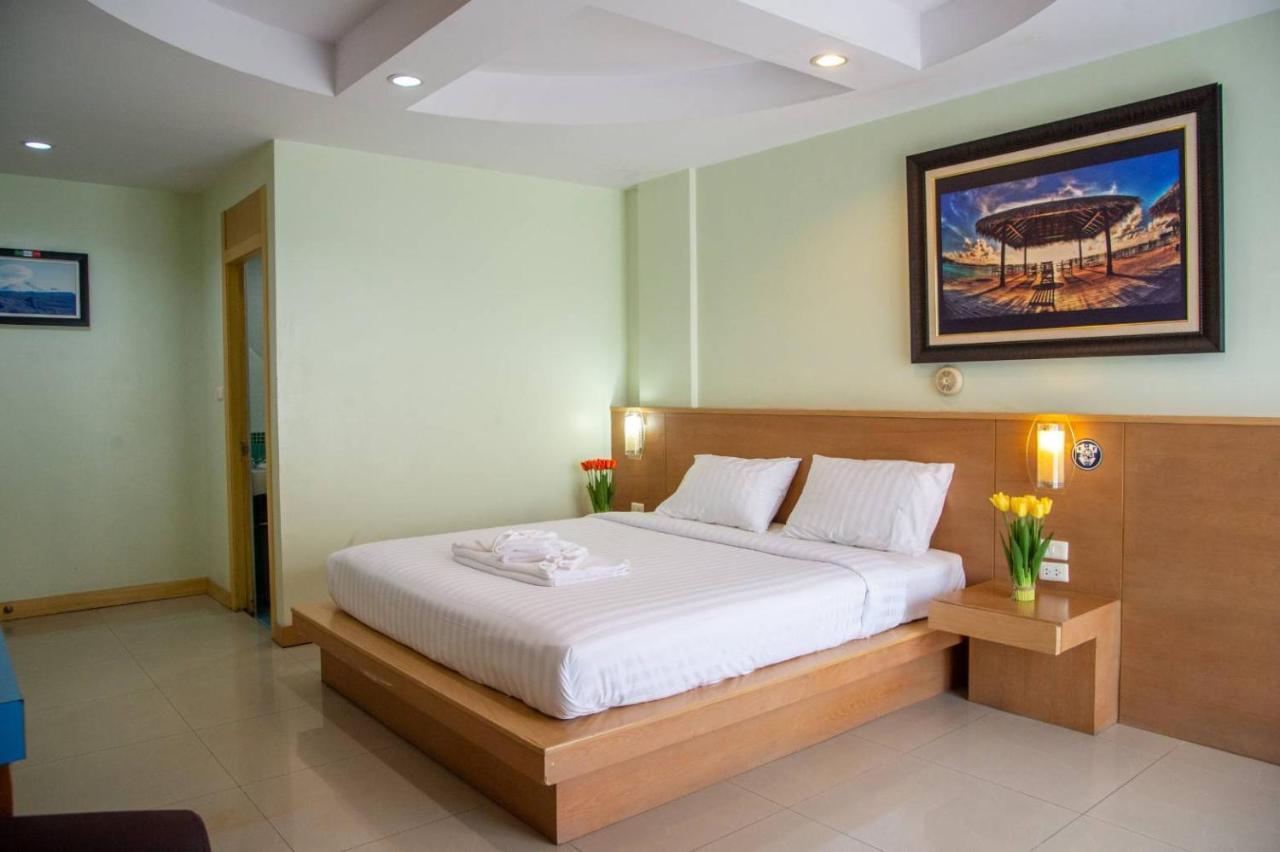 Eyes Hotel Patong