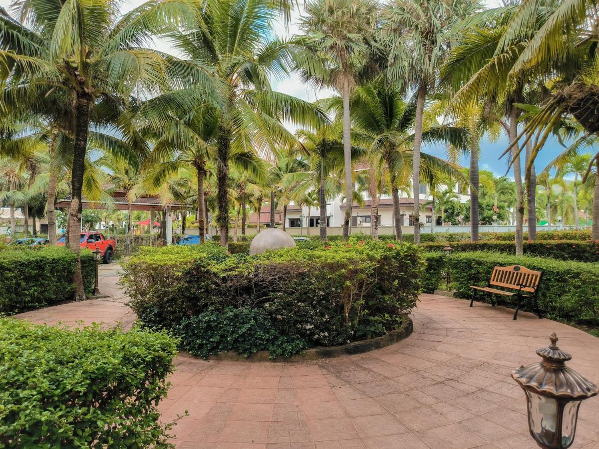 Grand House -sha Resort 3*