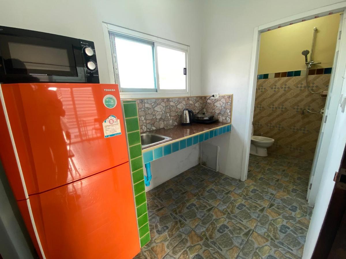 в райском уголке равай Apartment