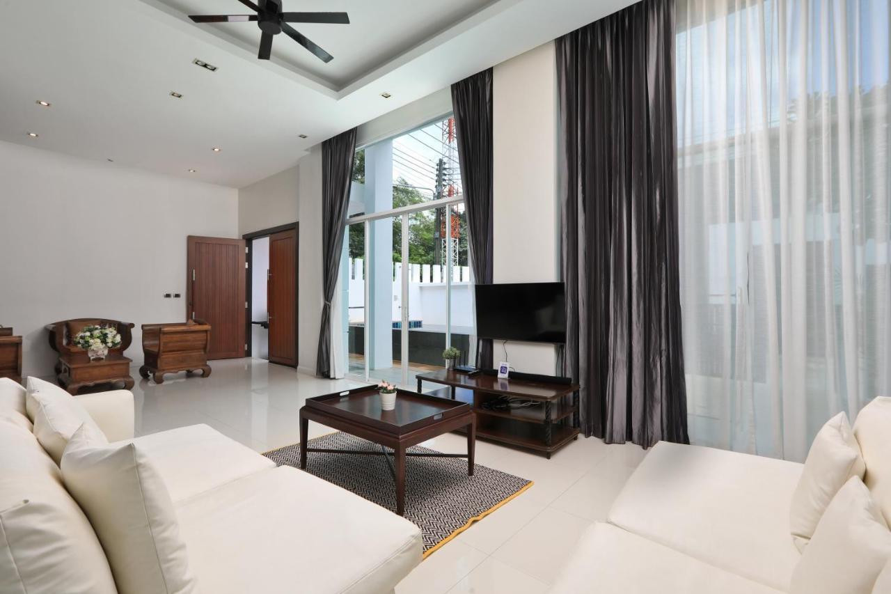 Dolphin Villa *