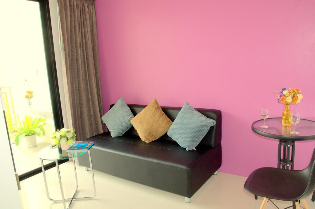 Dusit Naka Place Apartment *
