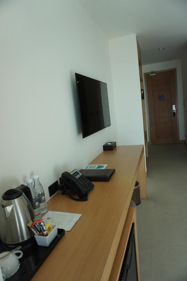 Hotel The Lunar Patong Phuket