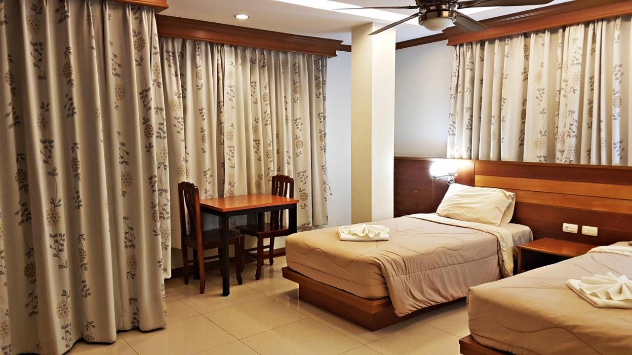 Hotel Harbor & Service Patong