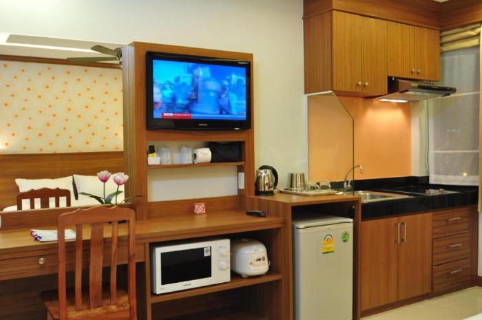 Harbor & Service Hotel 3*