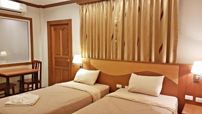 Harbor & Service Hotel 3*