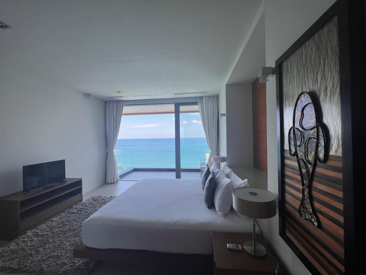 卡马拉一线海景别墅6卧室直通海滩 Villa Phuket