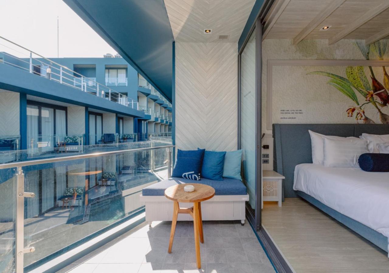 Hotel Tide Phuket Beachfront Hotel