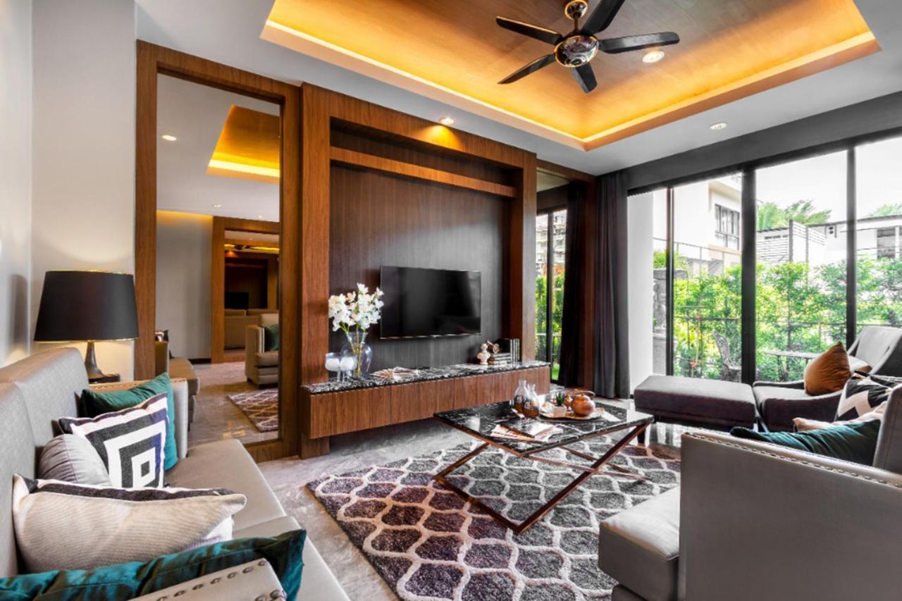 Beachside Luxury Villa: Private Pool & Modern Comforts Villa Kamala Beach