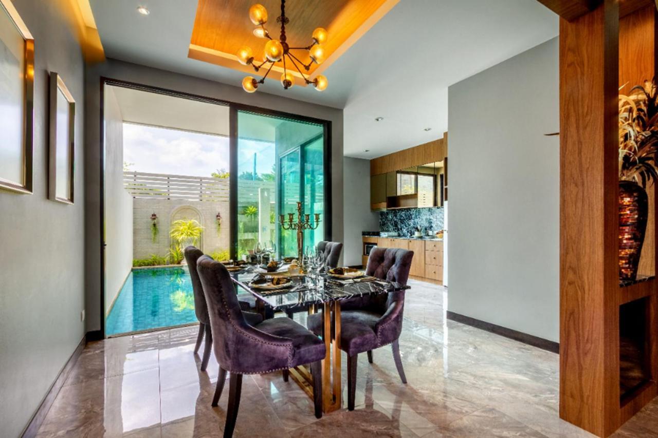 Beachside Luxury Villa: Private Pool & Modern Comforts Villa