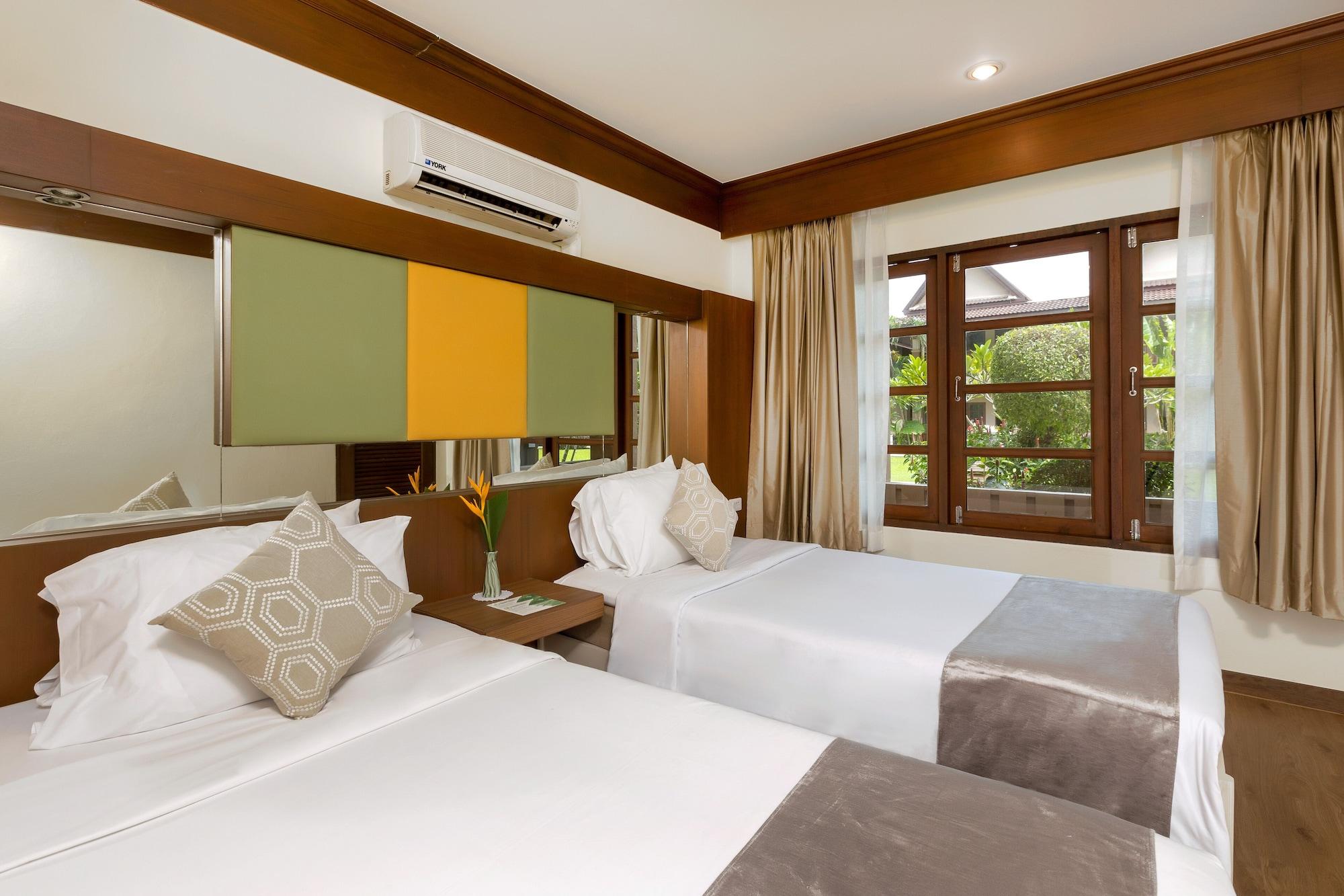 Western Premier Bangtao & Hotel 4*