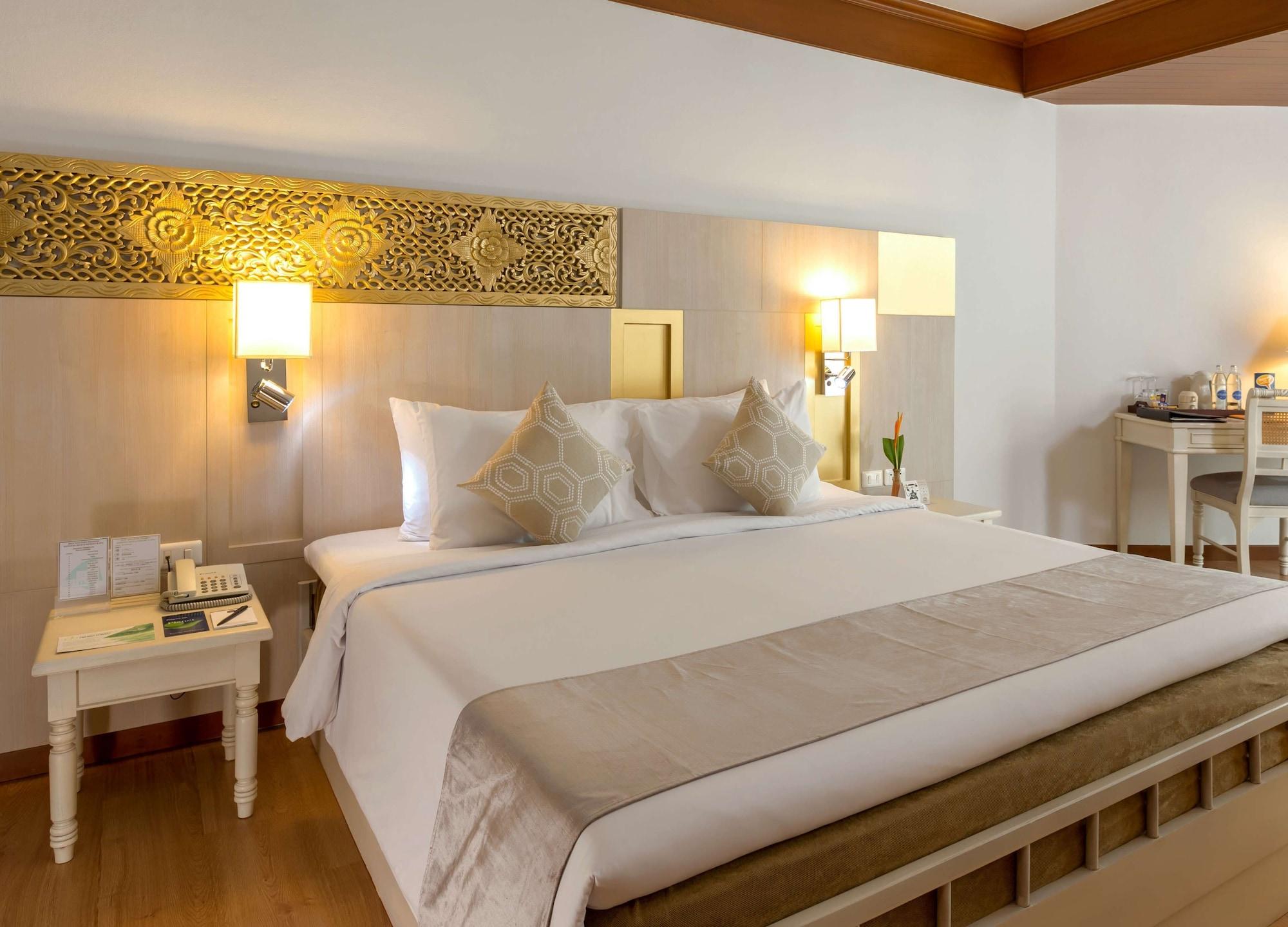 Western Premier Bangtao & Hotel
