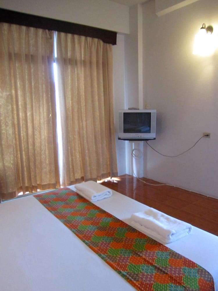 Hotel Rome Place 3*
