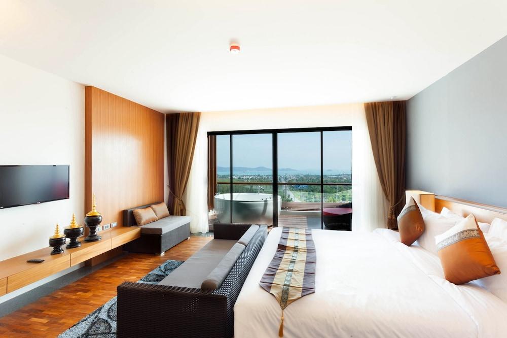 Resort Chalong Chalet Resort 4*
