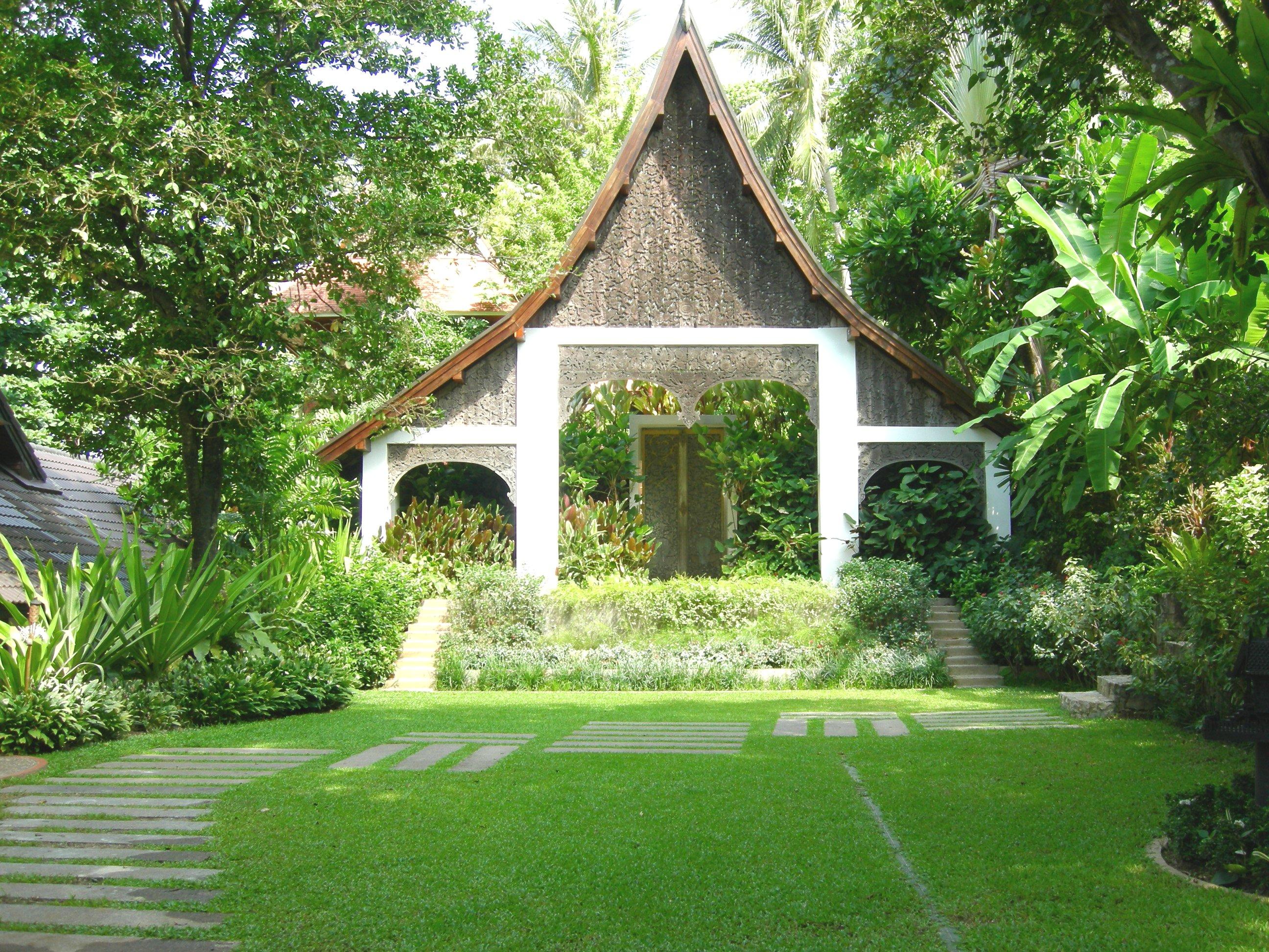 Mom Tri's Royale - Sha Resort