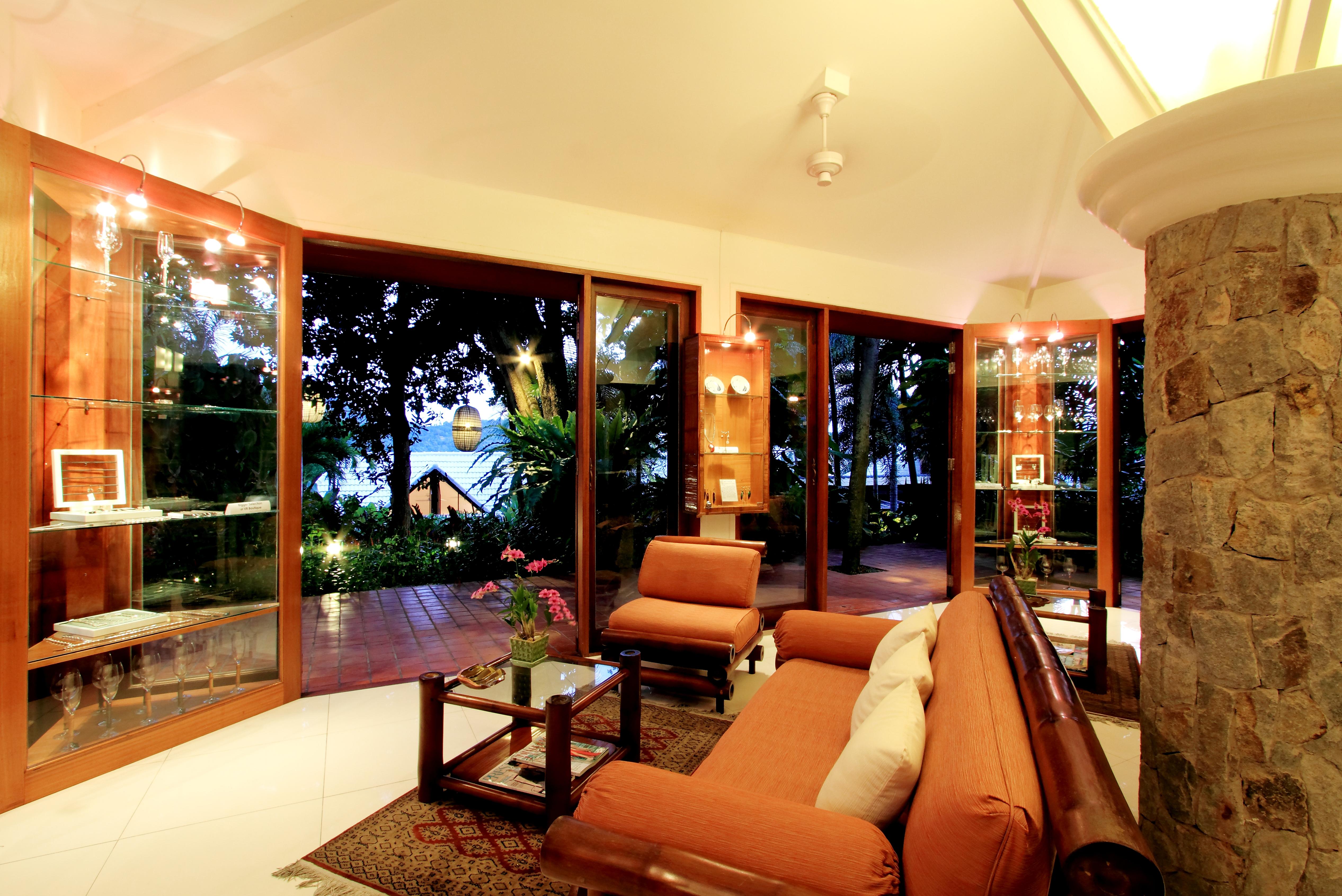 Mom Tri's Royale - Sha Resort Kata Beach (Phuket)