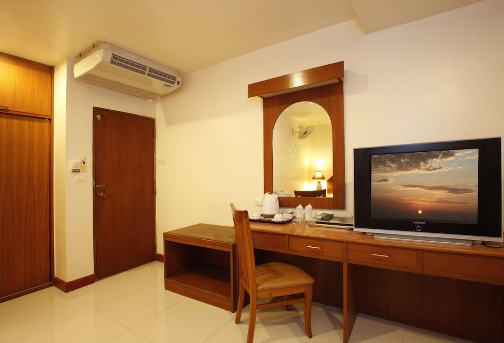 Orchid Resortel 3*