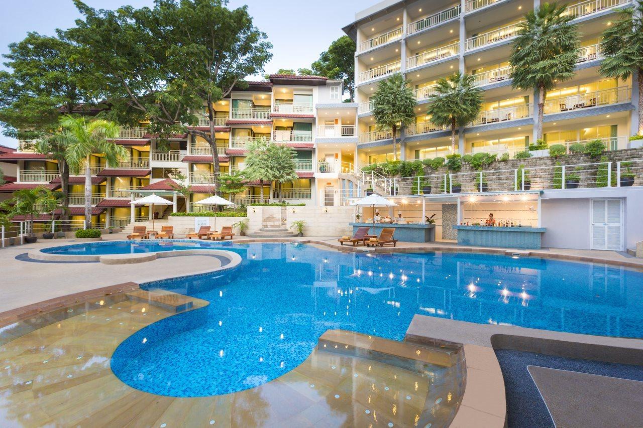 Chanalai Flora Resort, Praia de Kata