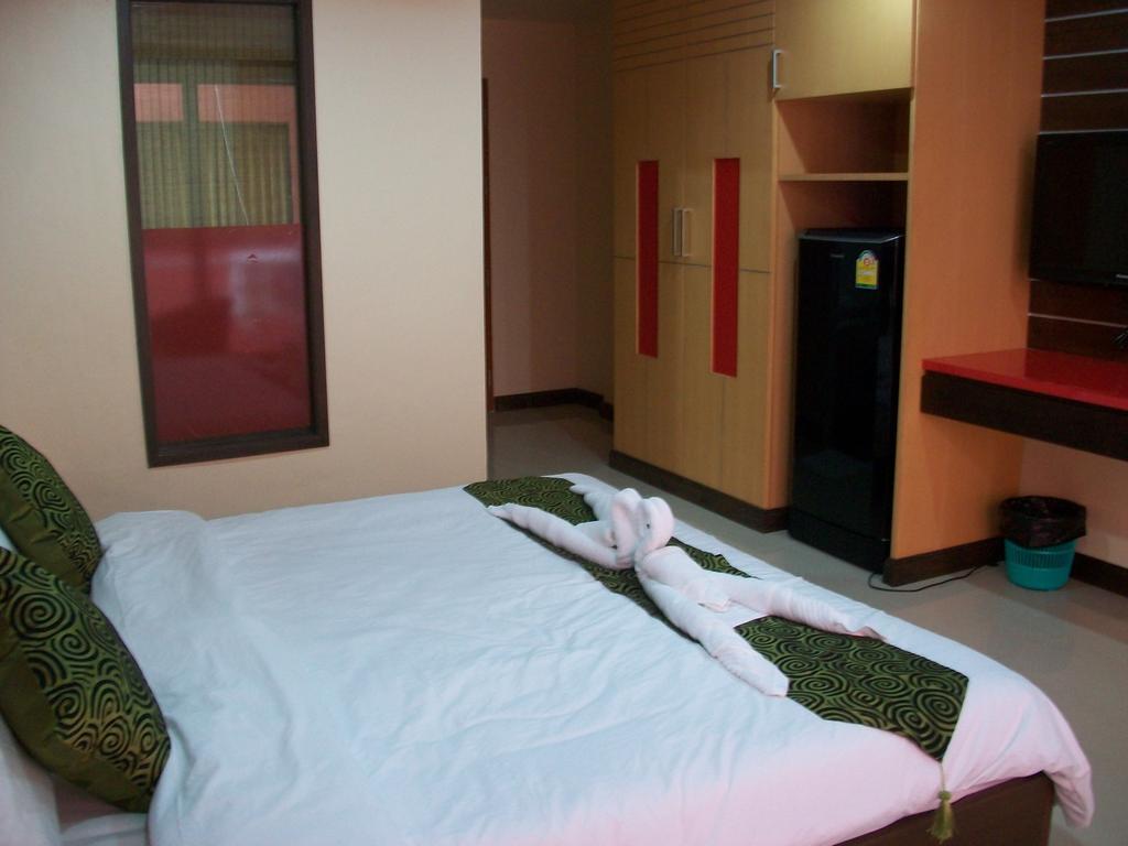 Hostel Dengba Phuket Patong