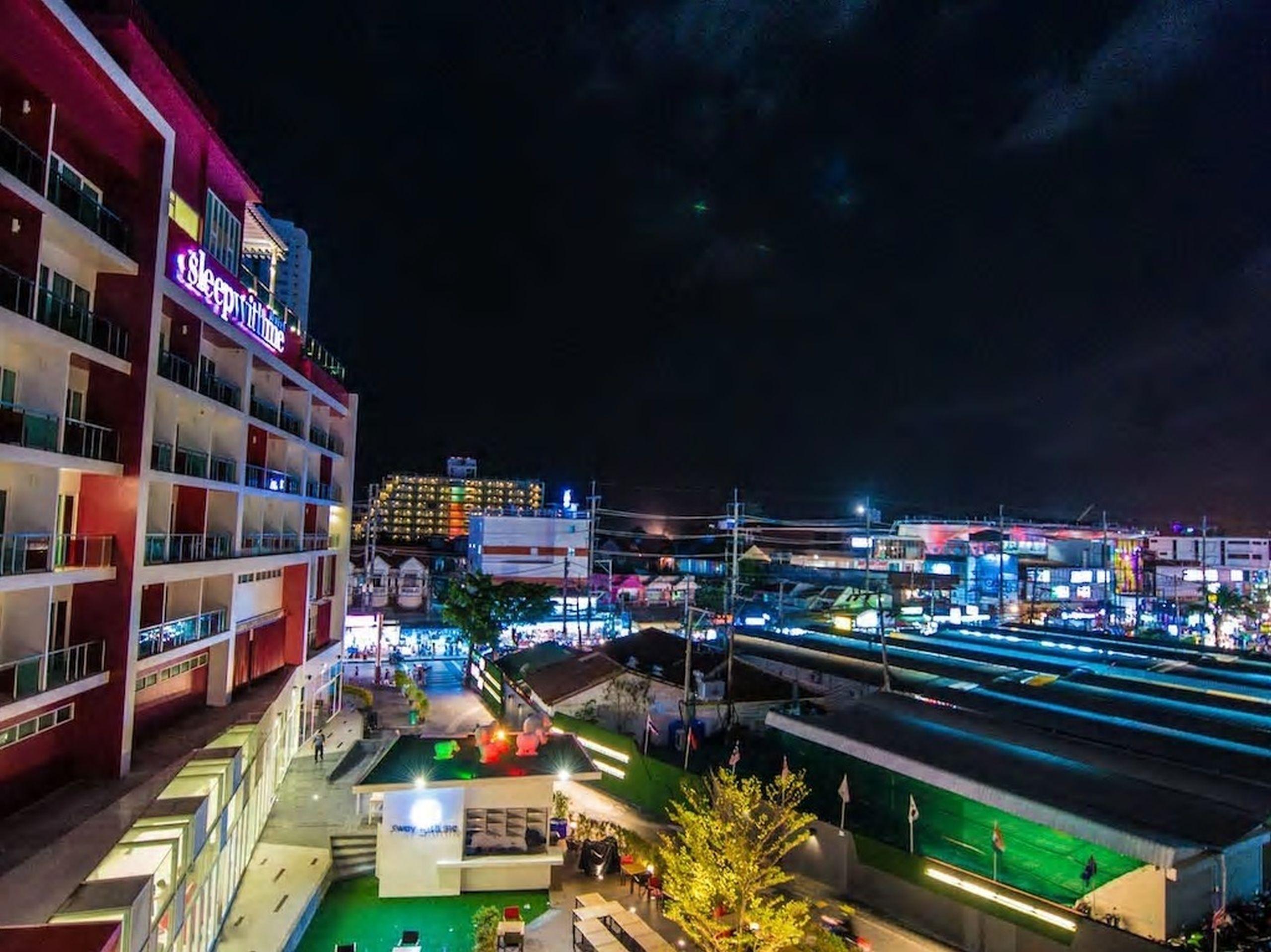 Hotel Sleep With Me Design @ Patong
