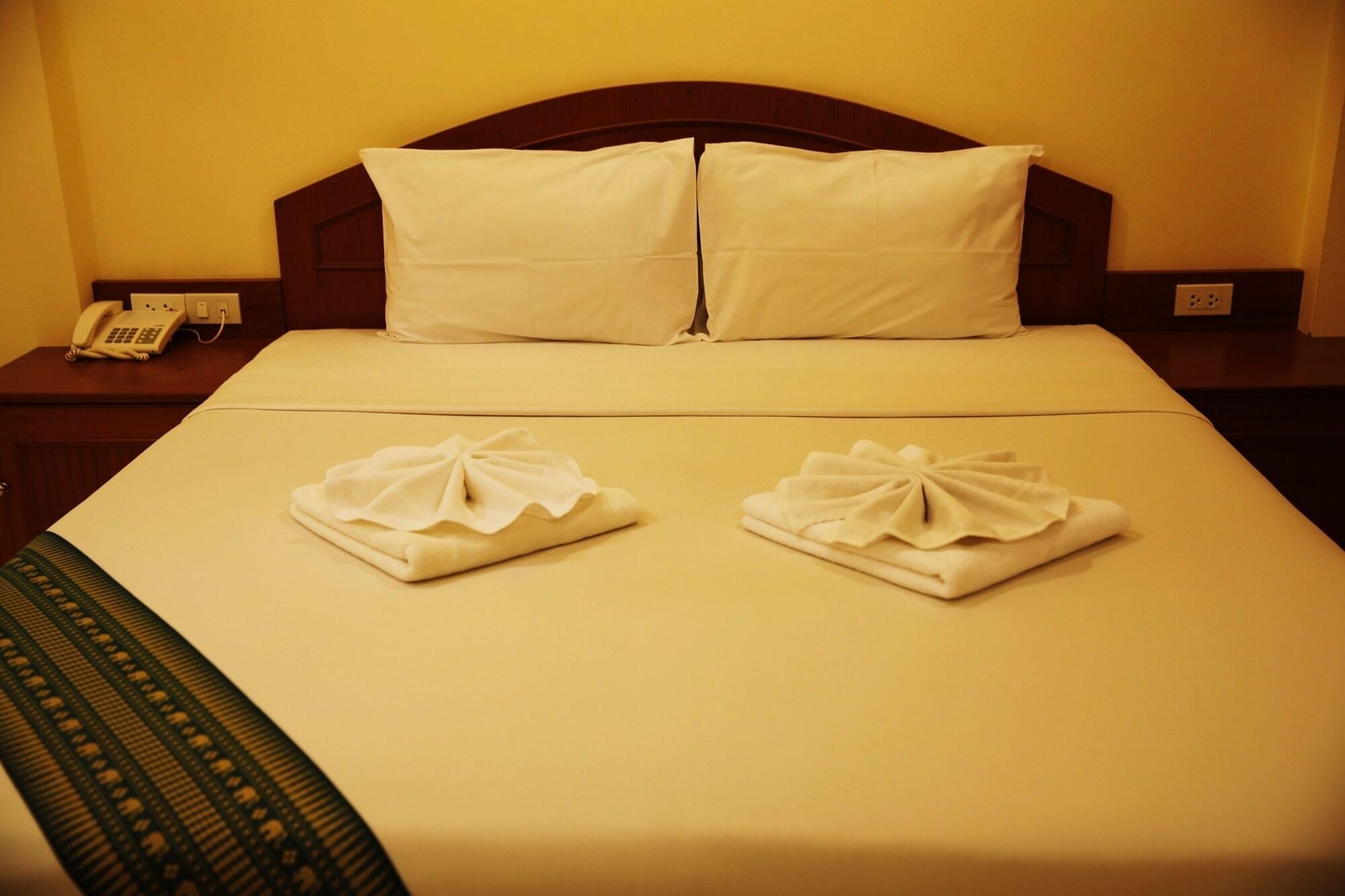 Hotel Baan Ss 2*