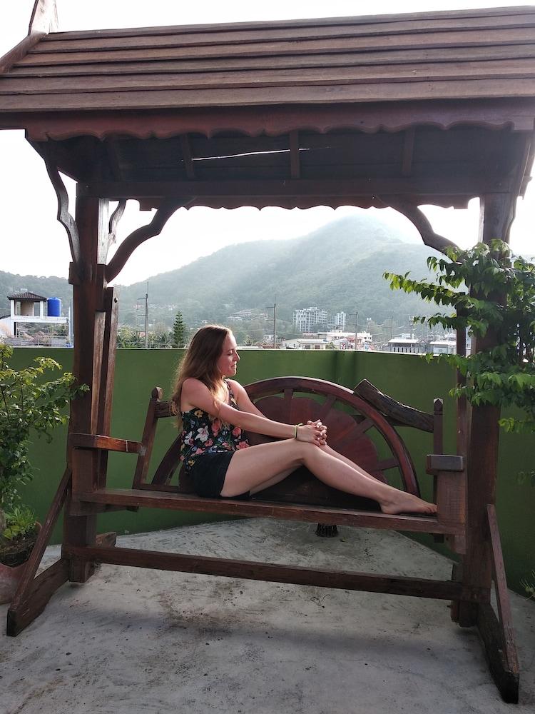 Baan Backpacker Hostel *