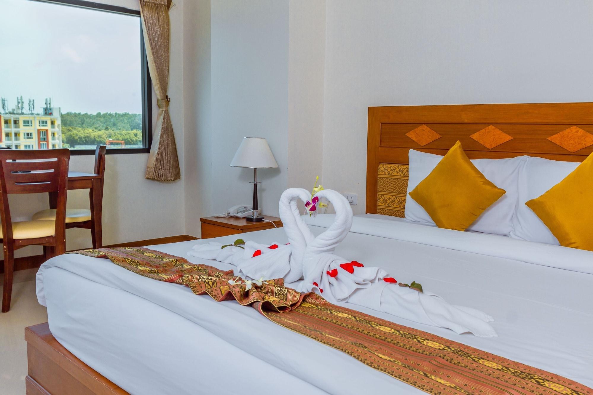Airport Resort&spa - Sha Extra Nai Yang Beach