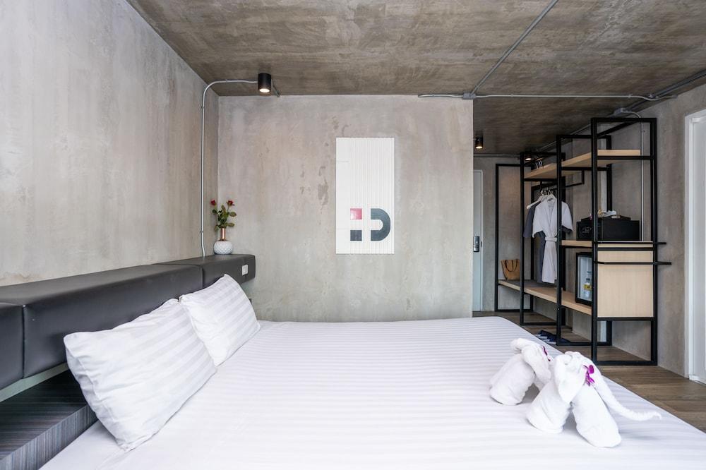 Dsure Phuket 4*