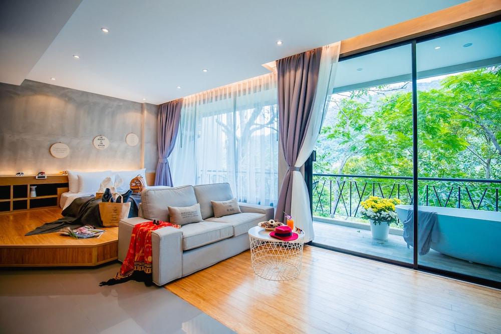 Resort The Woods Natural Park Phuket Kamala Beach
