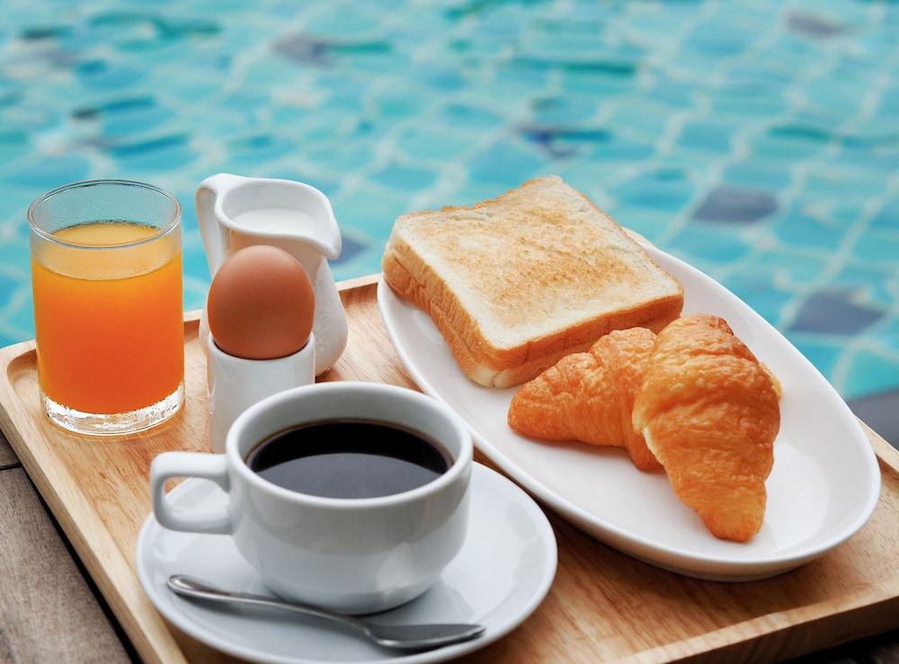 Aqua Sha Hotel 4*