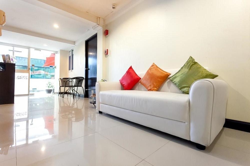 Hotel The Elegant Patong