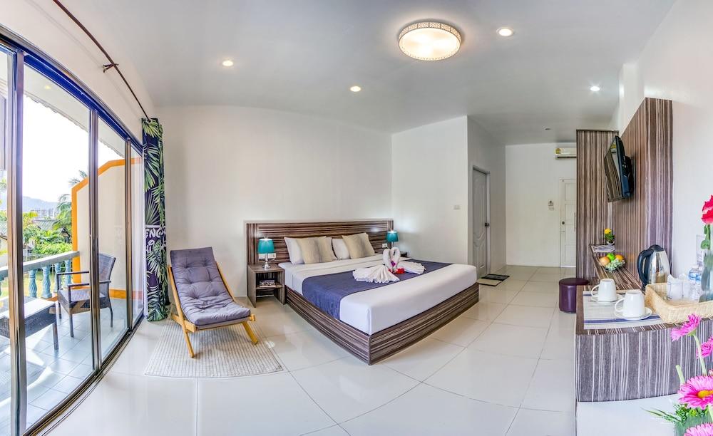 The Coconut Nanai Hotel 3*
