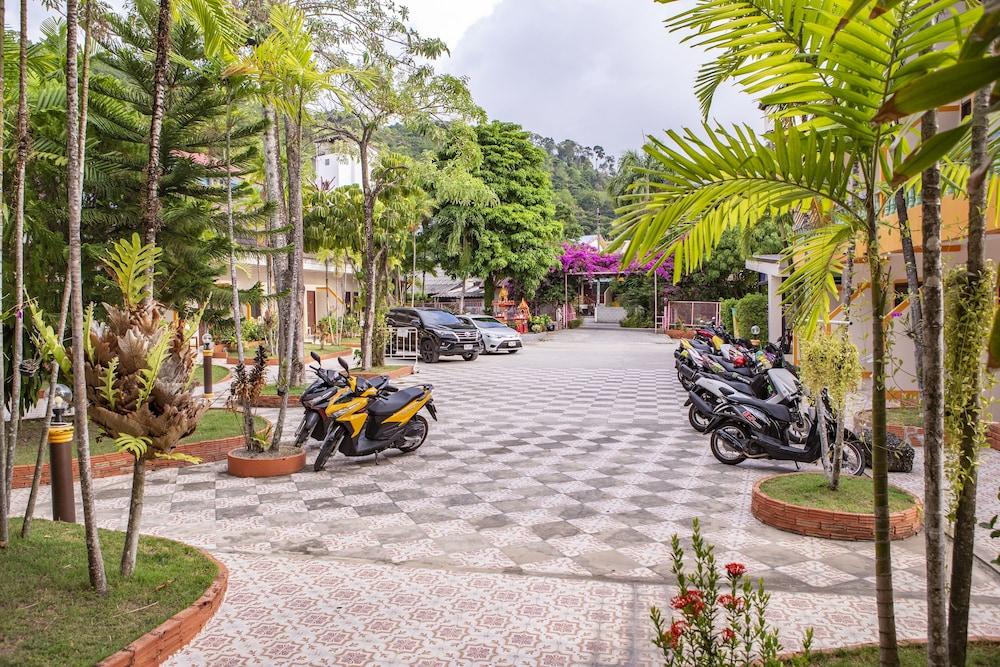The Coconut Nanai 3* Patong