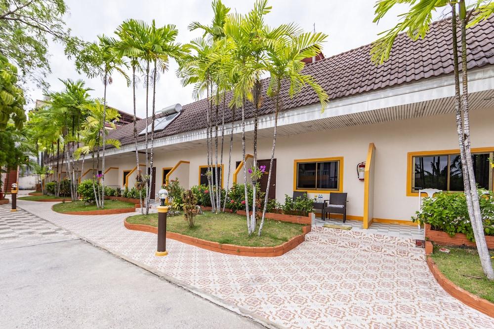 The Coconut Nanai 3* Patong