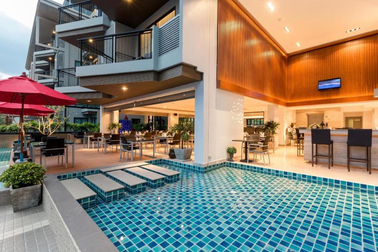 Seaview Duplex With Jacuzzi At The Charm Apartment Patong